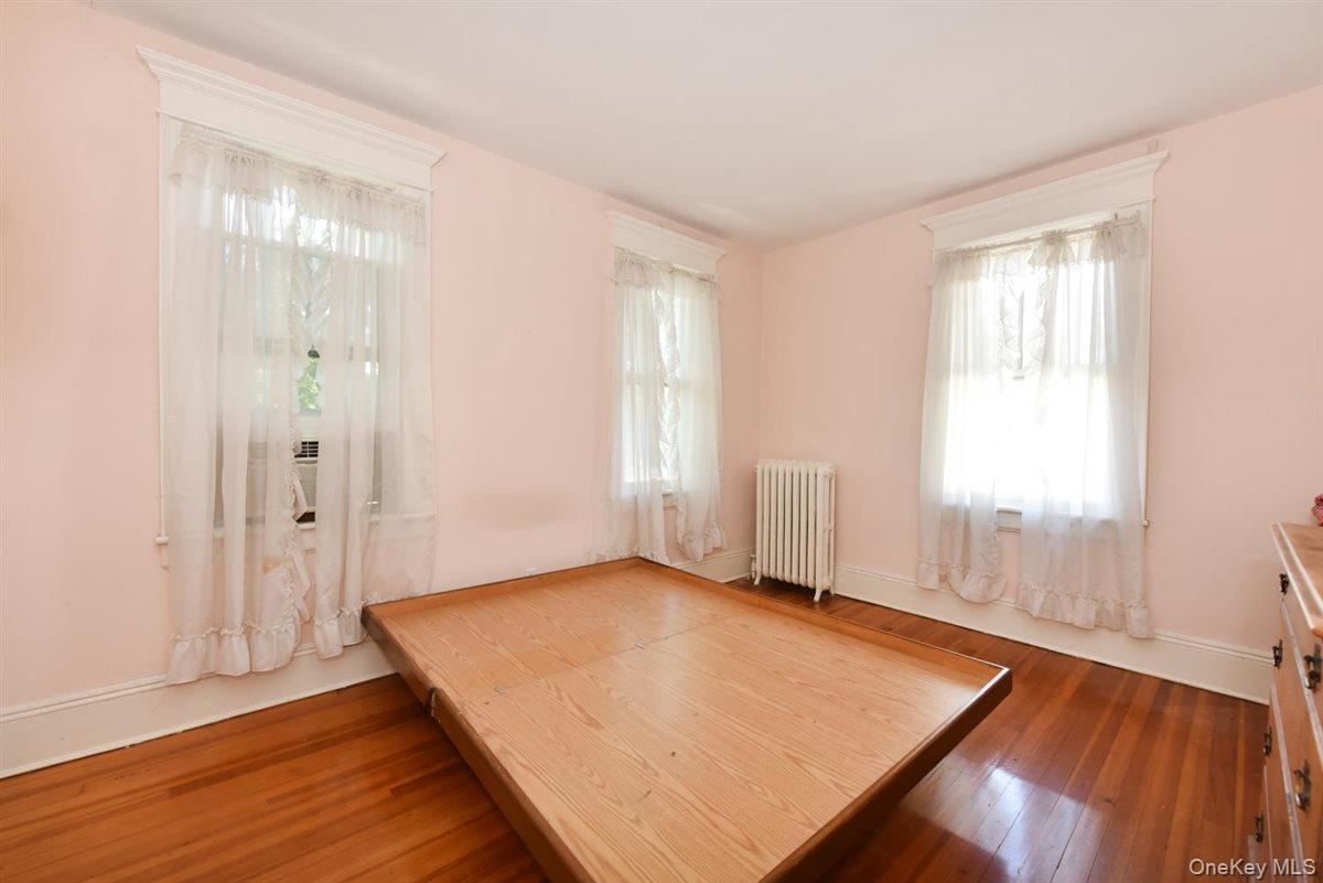 101 Wallace Street, Freeport, NY 11520