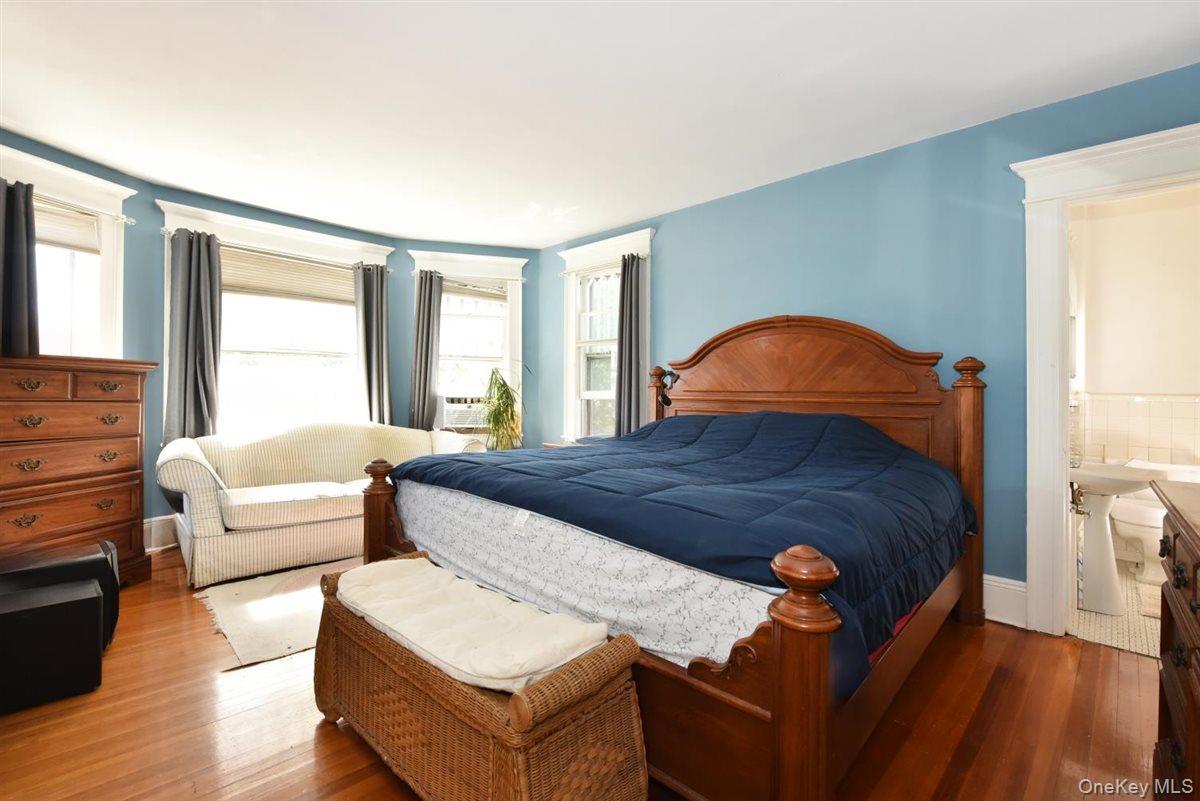 101 Wallace Street, Freeport, NY 11520