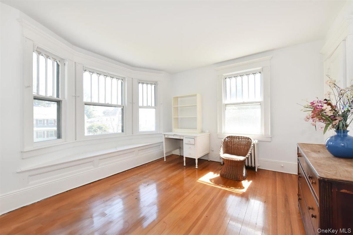 101 Wallace Street, Freeport, NY 11520