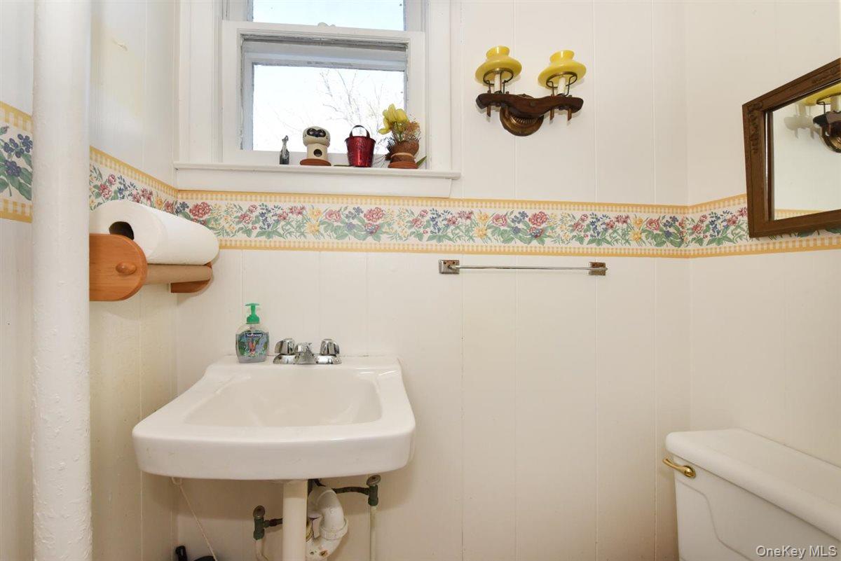 101 Wallace Street, Freeport, NY 11520