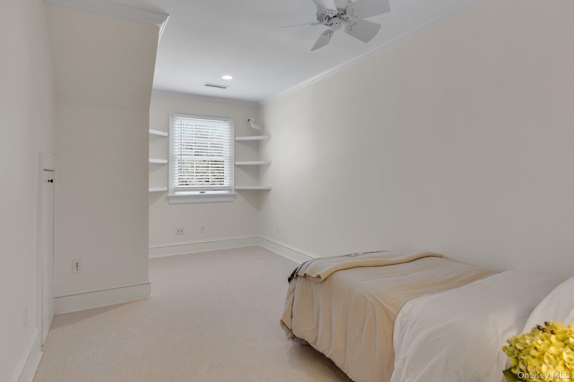 18 Landing Lane, East Quogue, NY 11942