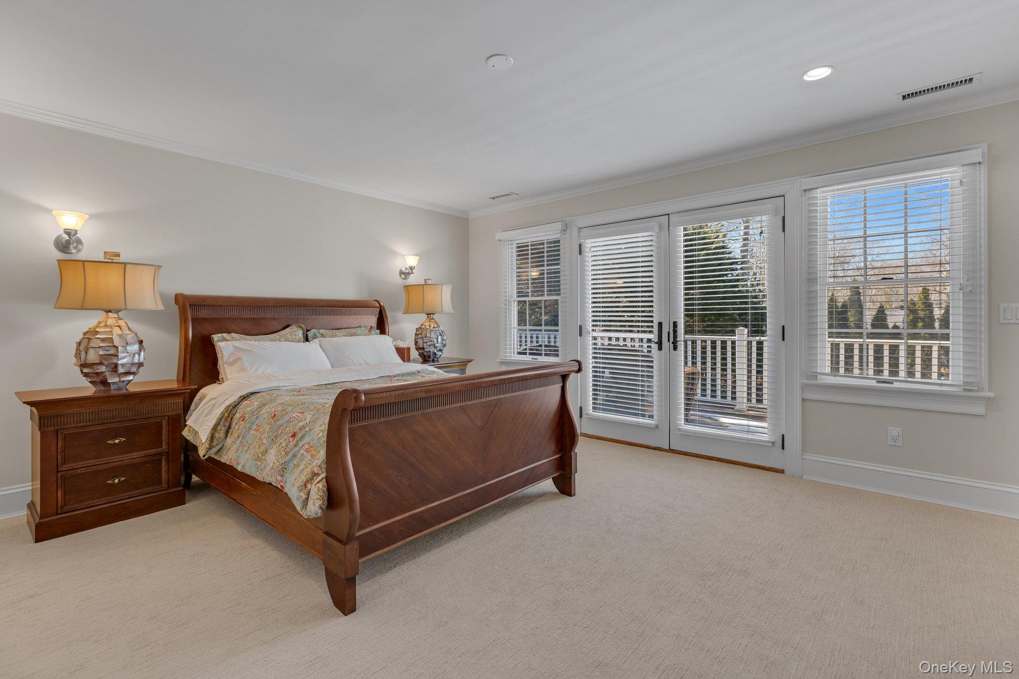 18 Landing Lane, East Quogue, NY 11942