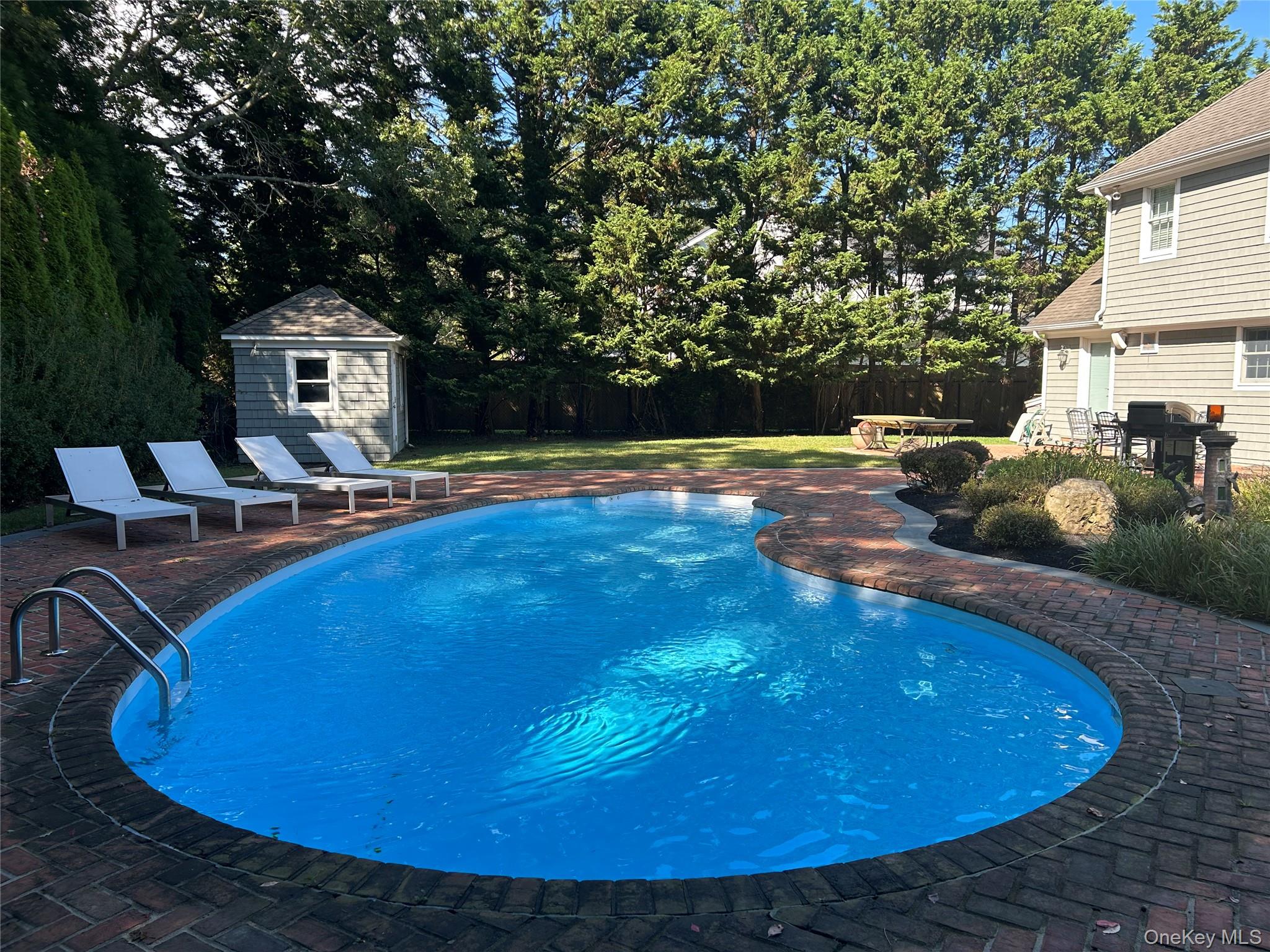 18 Landing Lane, East Quogue, NY 11942