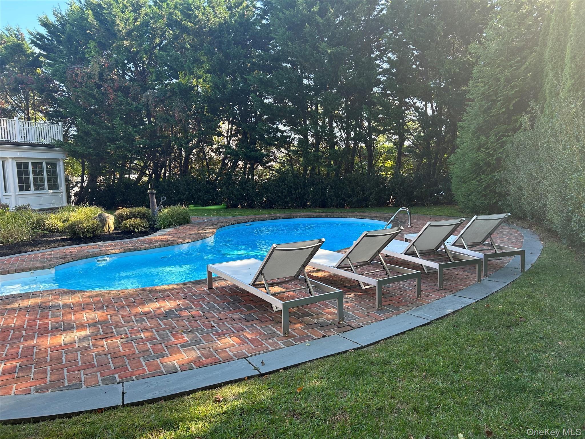 18 Landing Lane, East Quogue, NY 11942