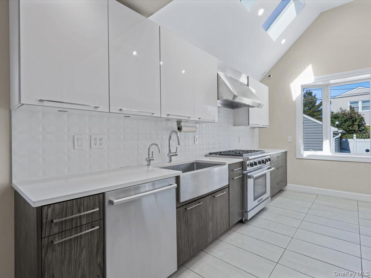 16337 20th Avenue, Whitestone, NY 11357