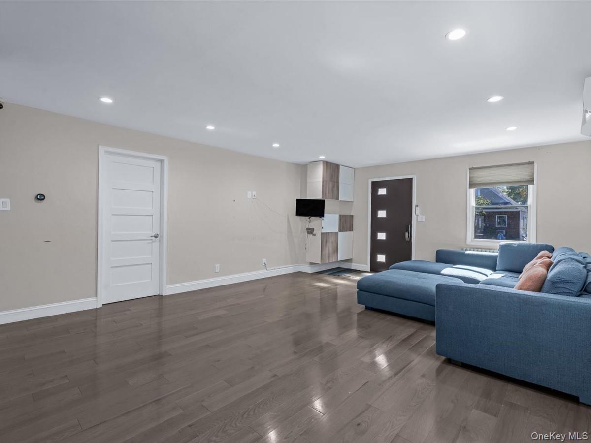 16337 20th Avenue, Whitestone, NY 11357