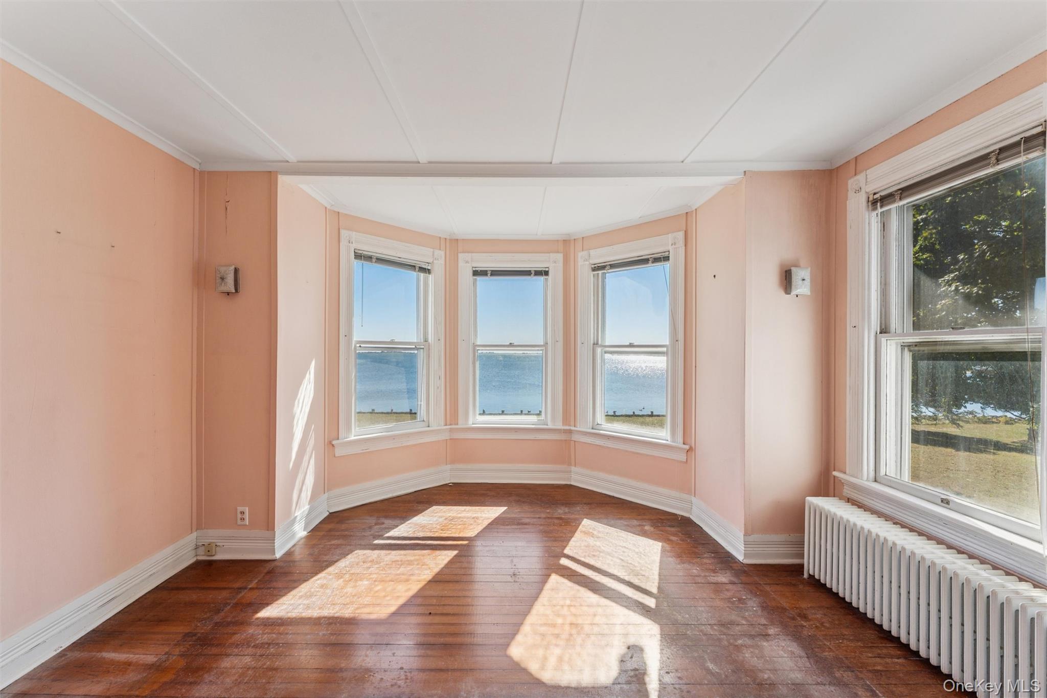 63 S Bay Ave, Eastport, NY 11941