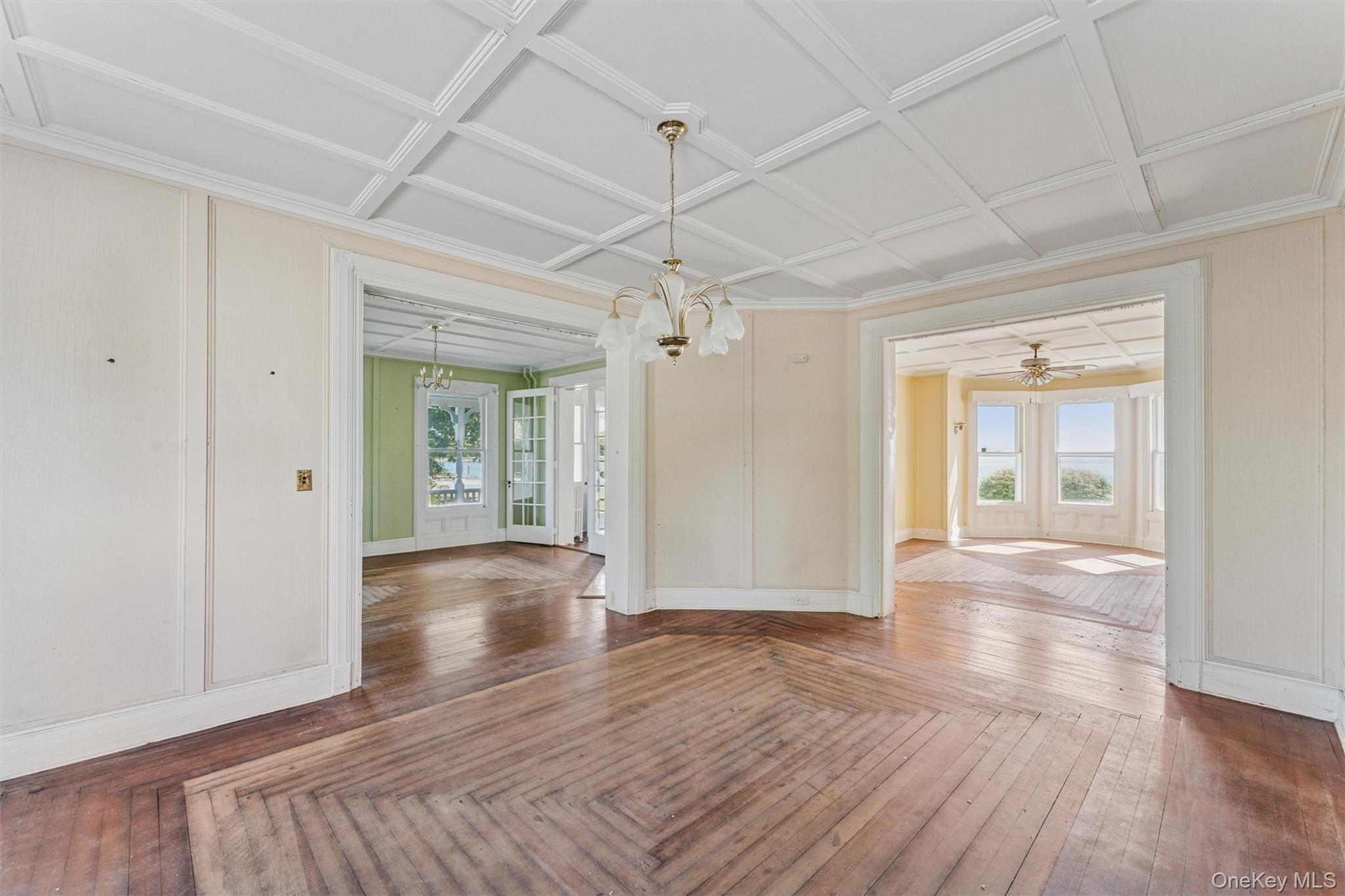 63 S Bay Ave, Eastport, NY 11941