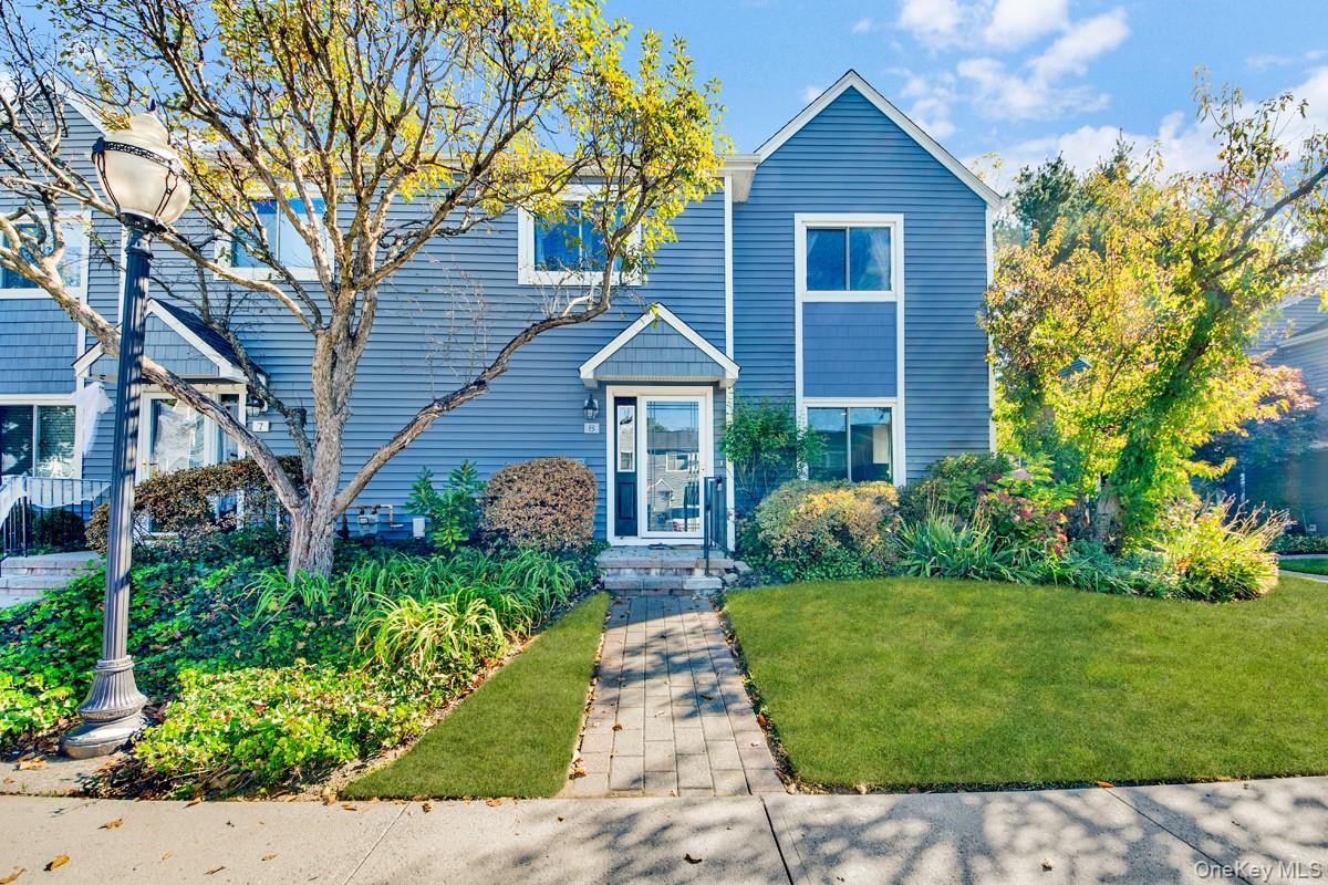 8 Hendrick Hills, Peekskill, NY 10566