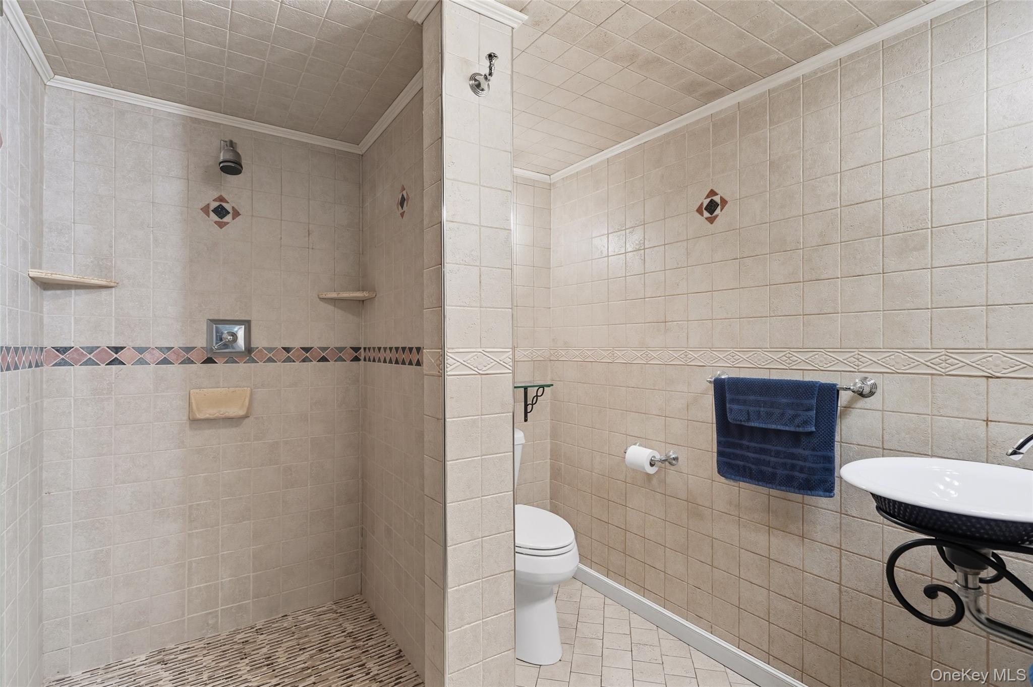 1444 Gillespie Avenue, Bronx, NY 10461