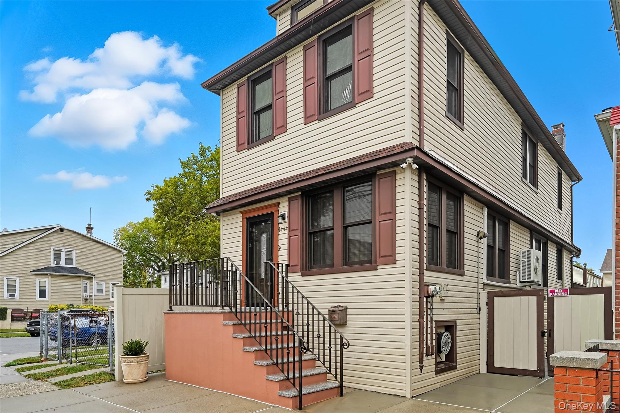 1444 Gillespie Avenue, Bronx, NY 10461