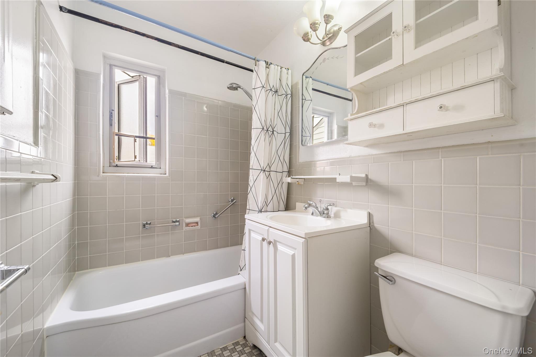 225-08 88th Avenue # Upper, Queens Village, NY 11429