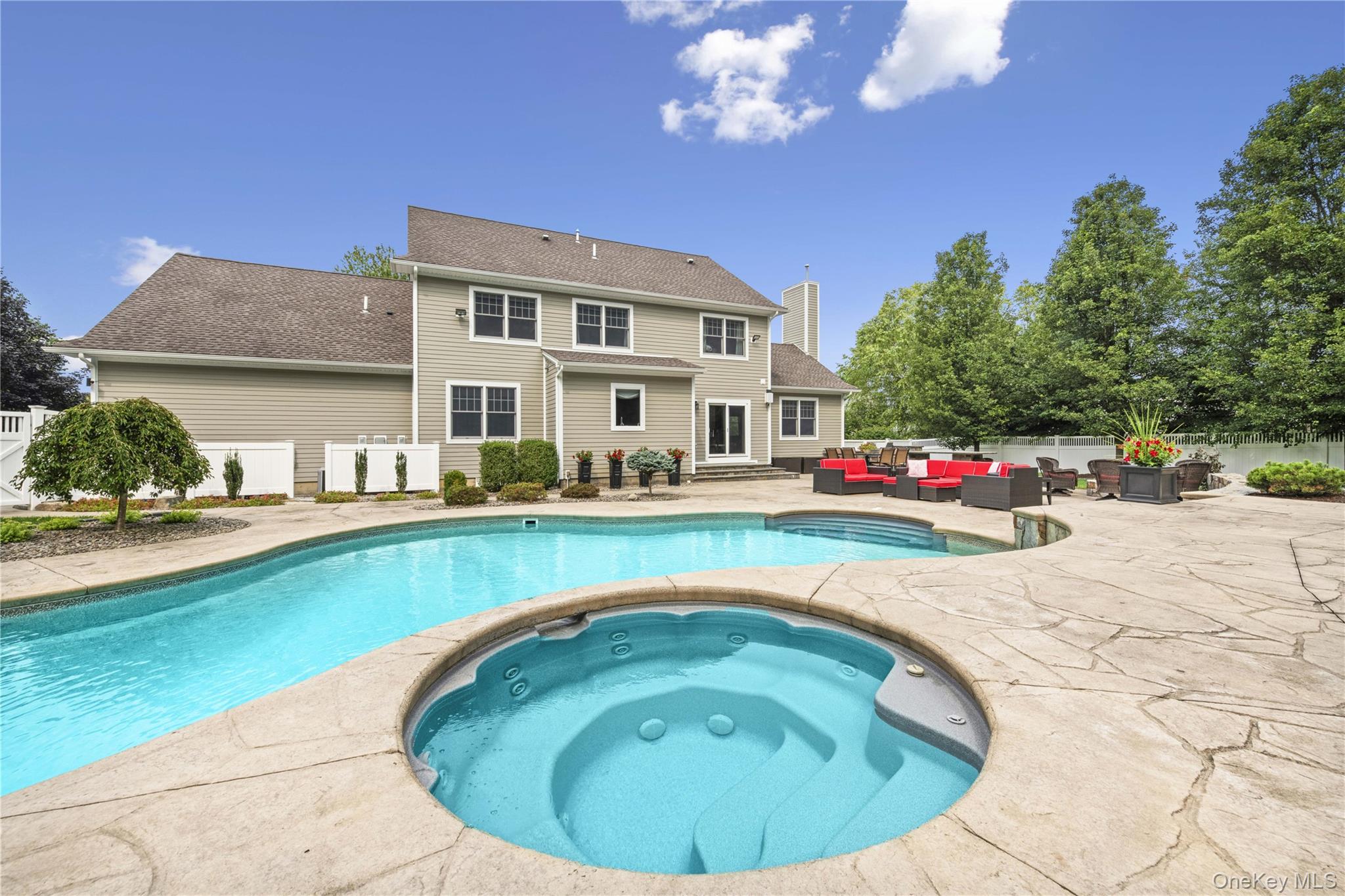 80 Majestic Ridge, Carmel, NY 10512