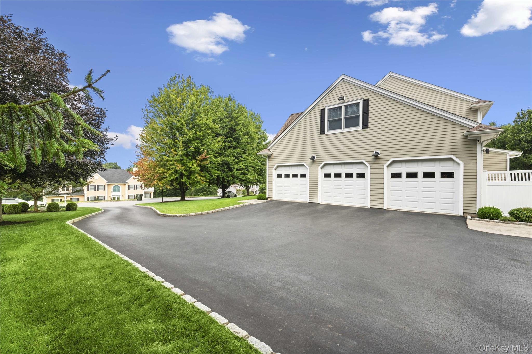 80 Majestic Ridge, Carmel, NY 10512