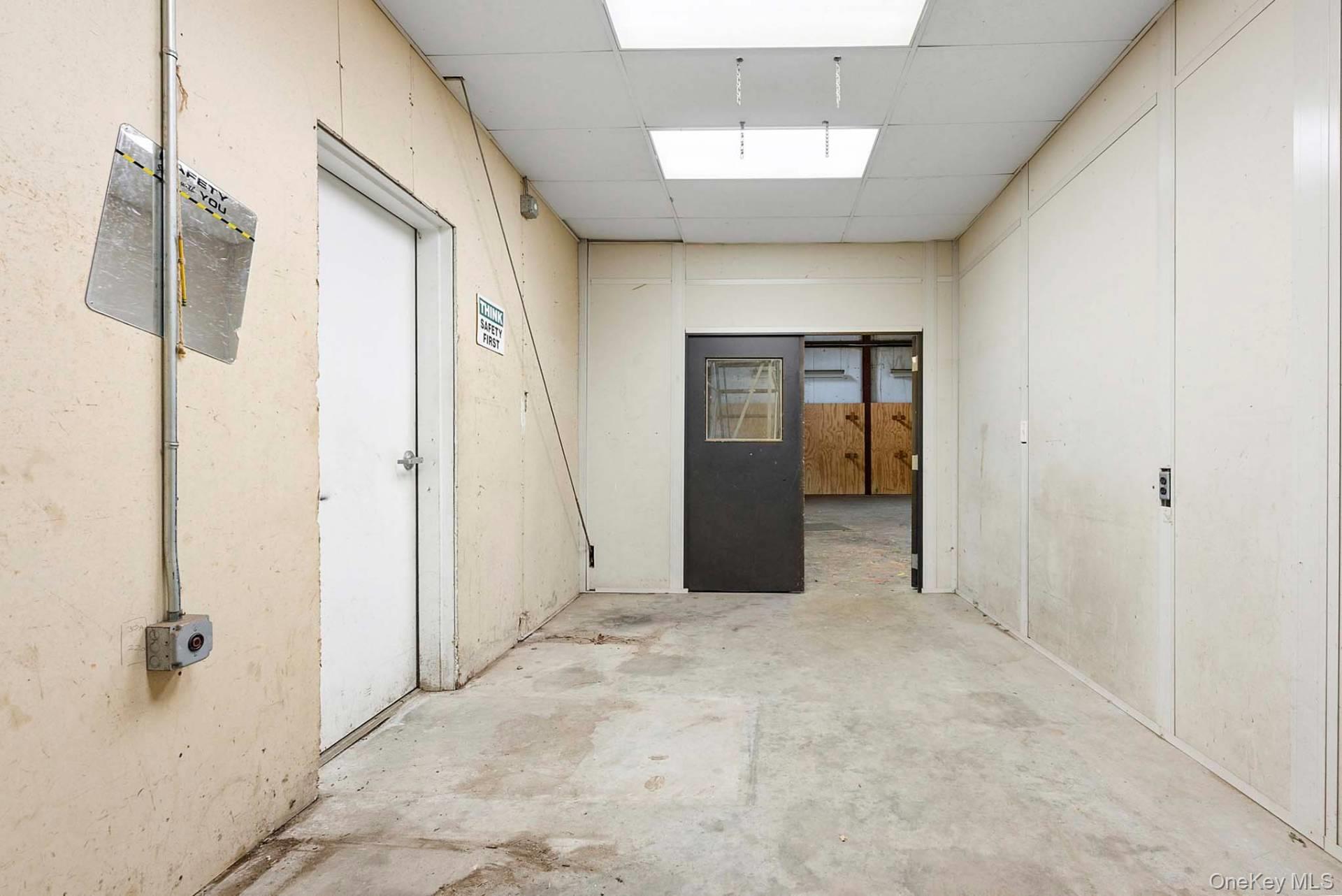 468 County Road 39, Southampton, NY 11968