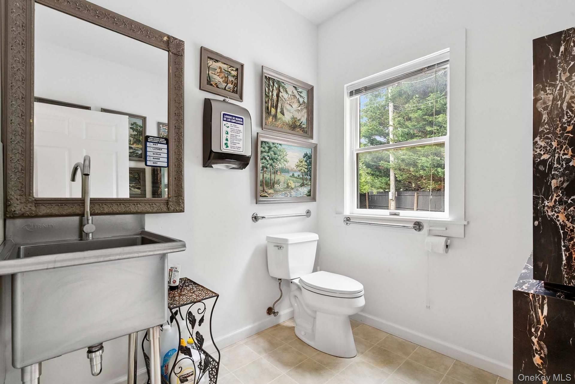 468 County Road 39, Southampton, NY 11968