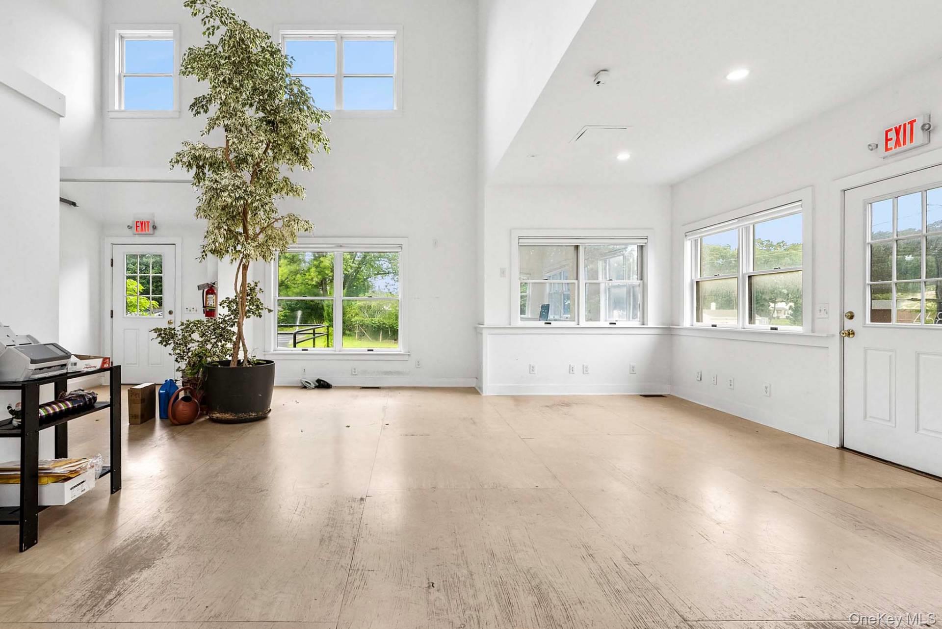 468 County Road 39, Southampton, NY 11968