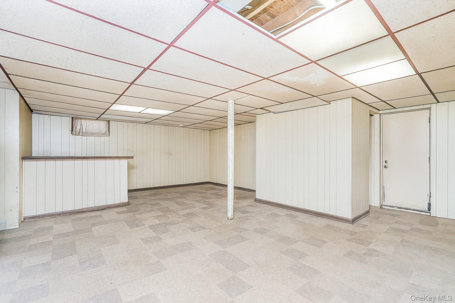 51 Rockwell Avenue, Staten Island, NY 10305