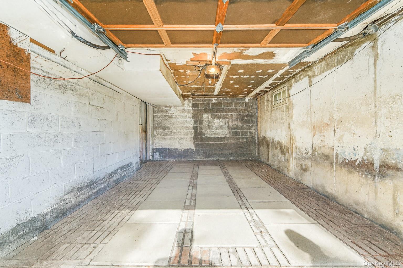 51 Rockwell Avenue, Staten Island, NY 10305