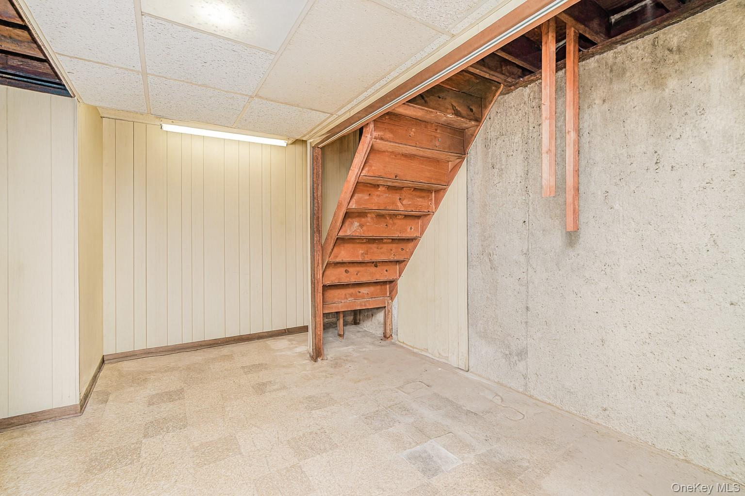 51 Rockwell Avenue, Staten Island, NY 10305