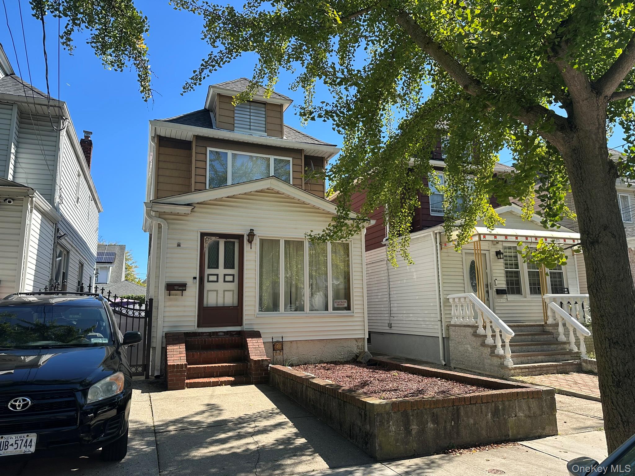 115-35 114th Place, South Ozone Park, NY 11420