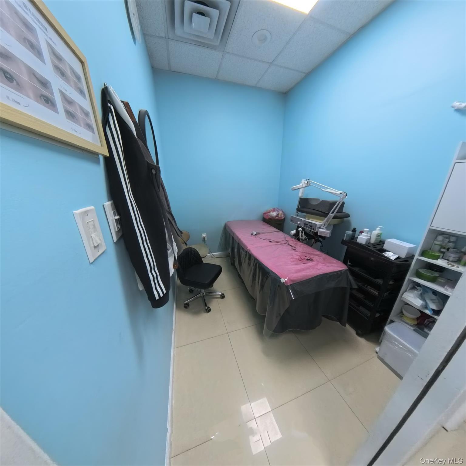 3490 E Tremont Avenue, Bronx, NY 10465