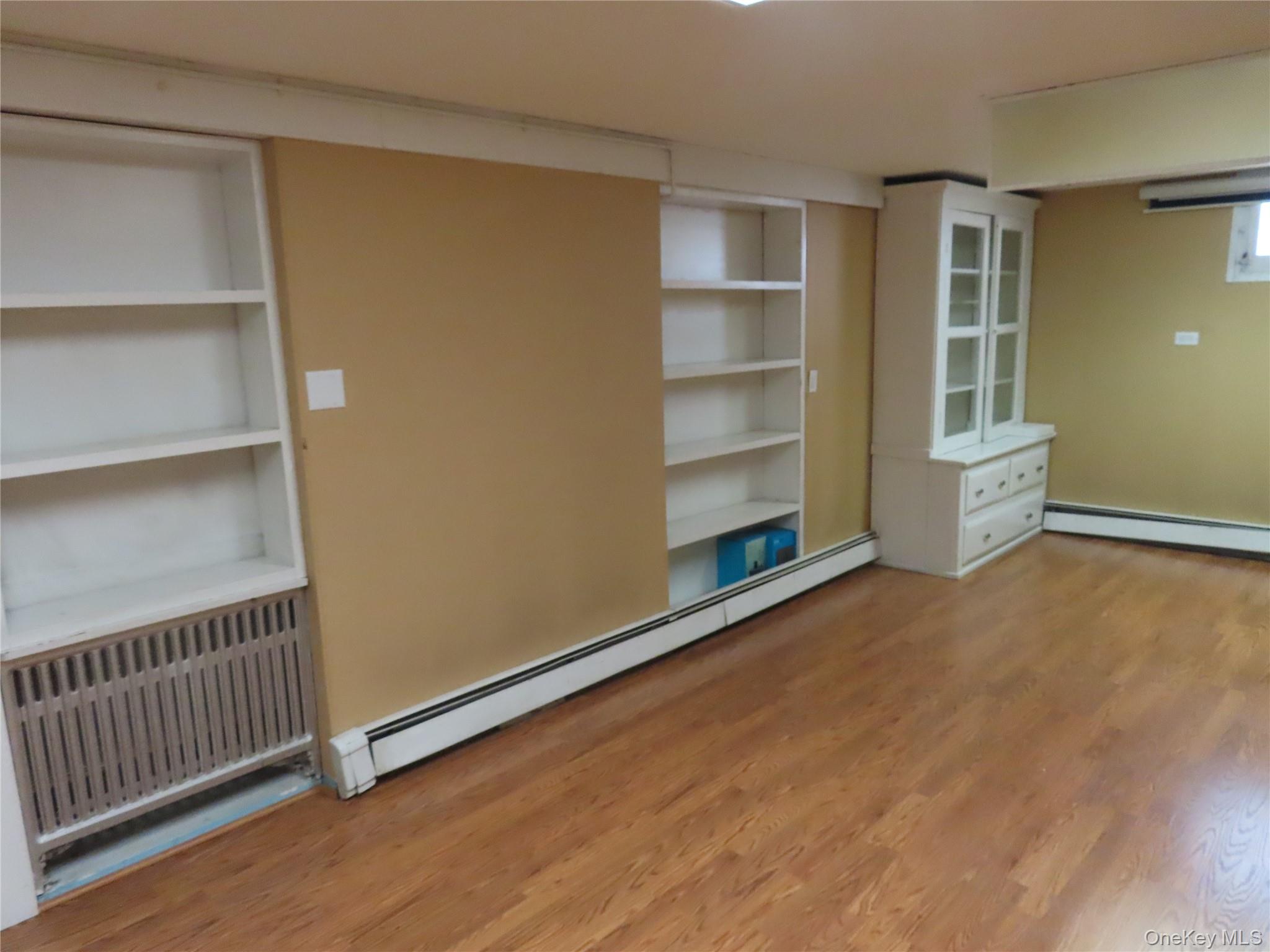 13 S Bayles Avenue, Port Washington, NY 11050