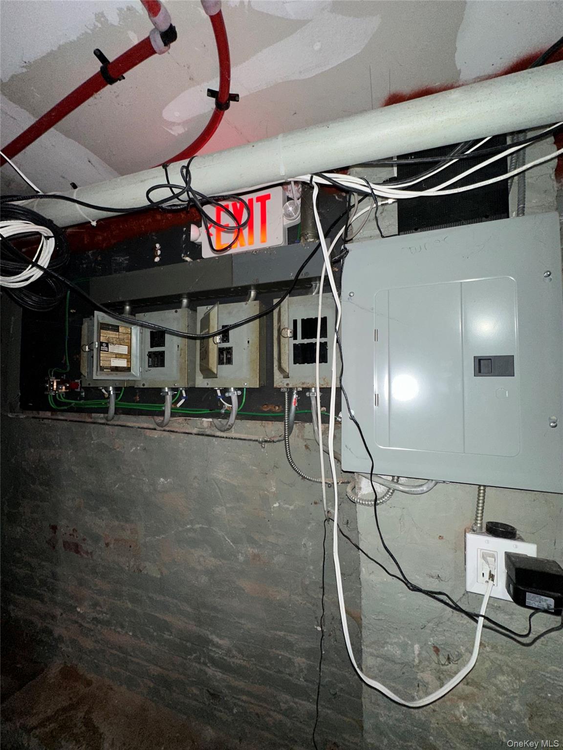 31 Victor, Yonkers, NY 10701