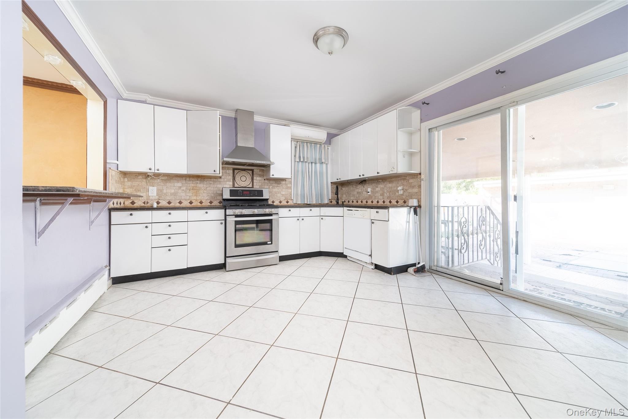 151-25 21 Avenue, Whitestone, NY 11357