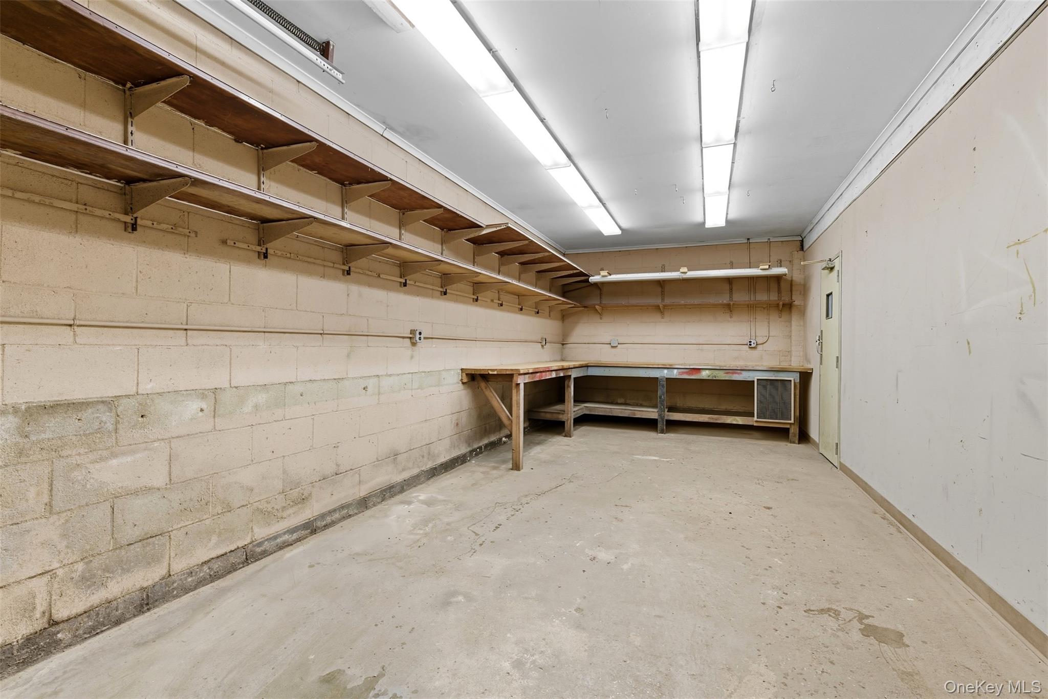 250 Manor Road, Huntington, NY 11743