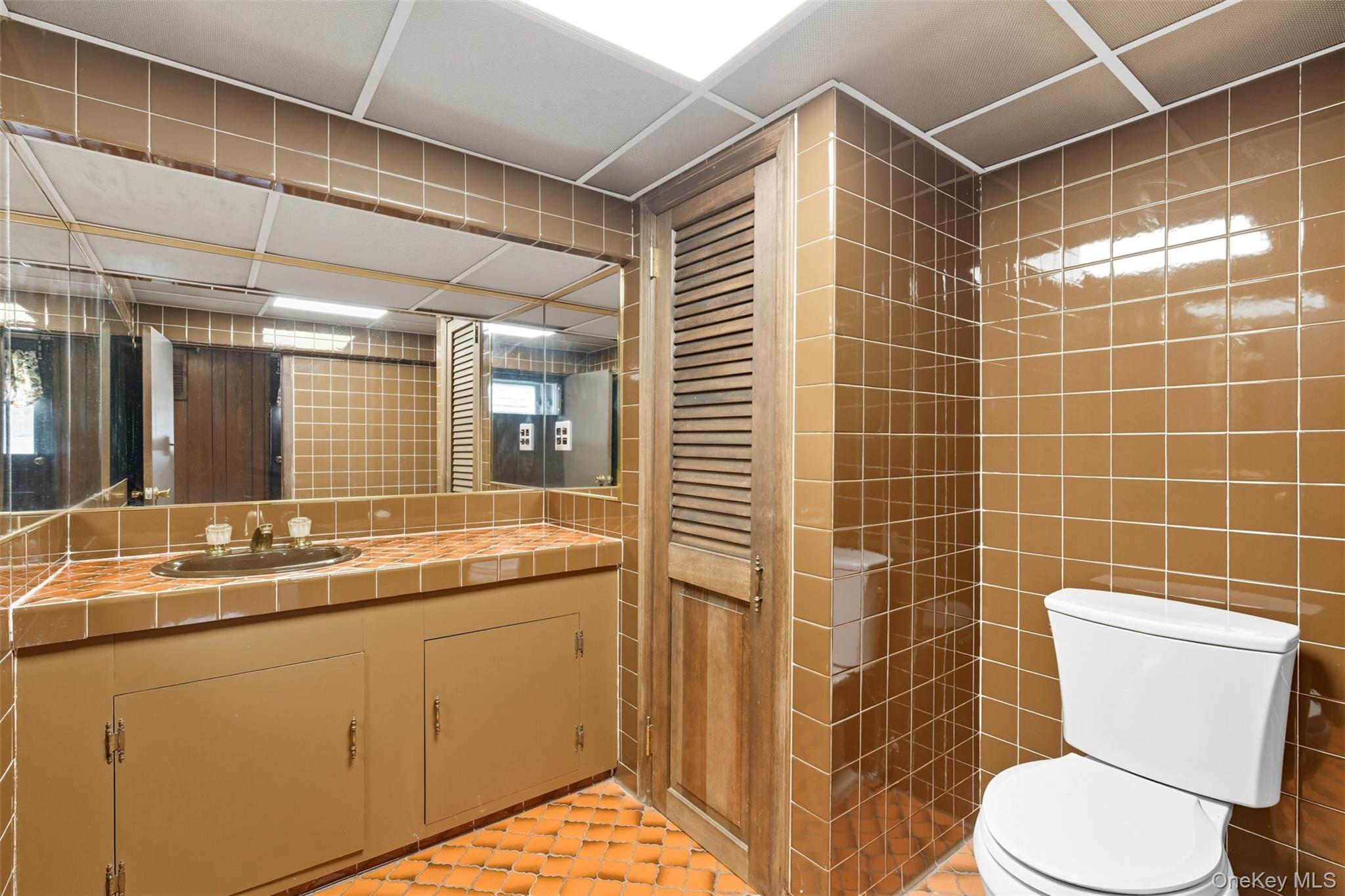 250 Manor Road, Huntington, NY 11743