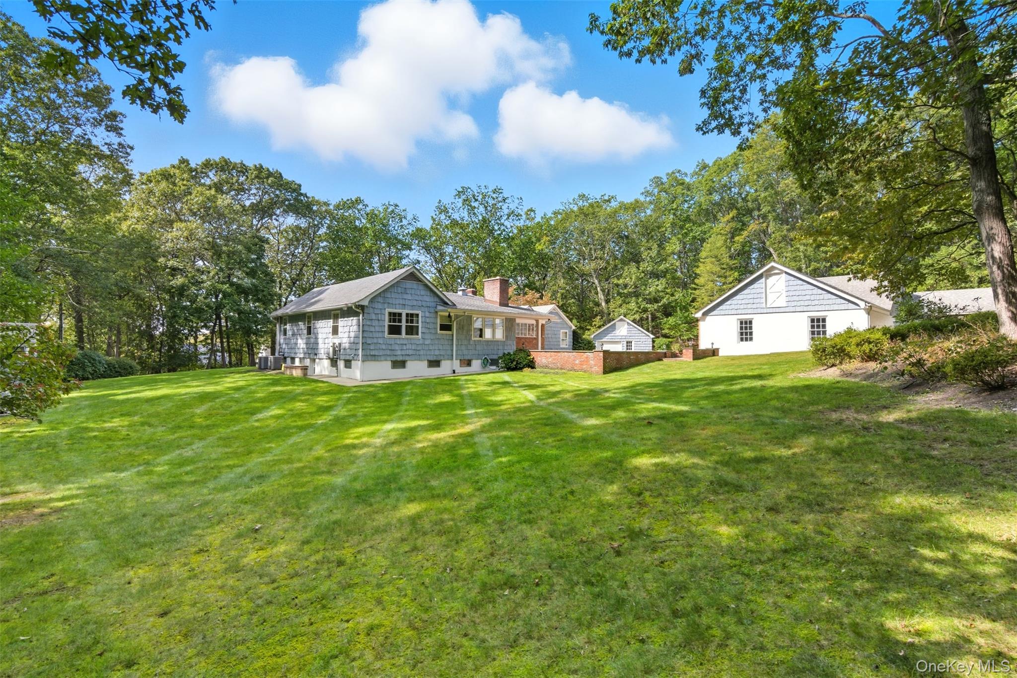 250 Manor Road, Huntington, NY 11743