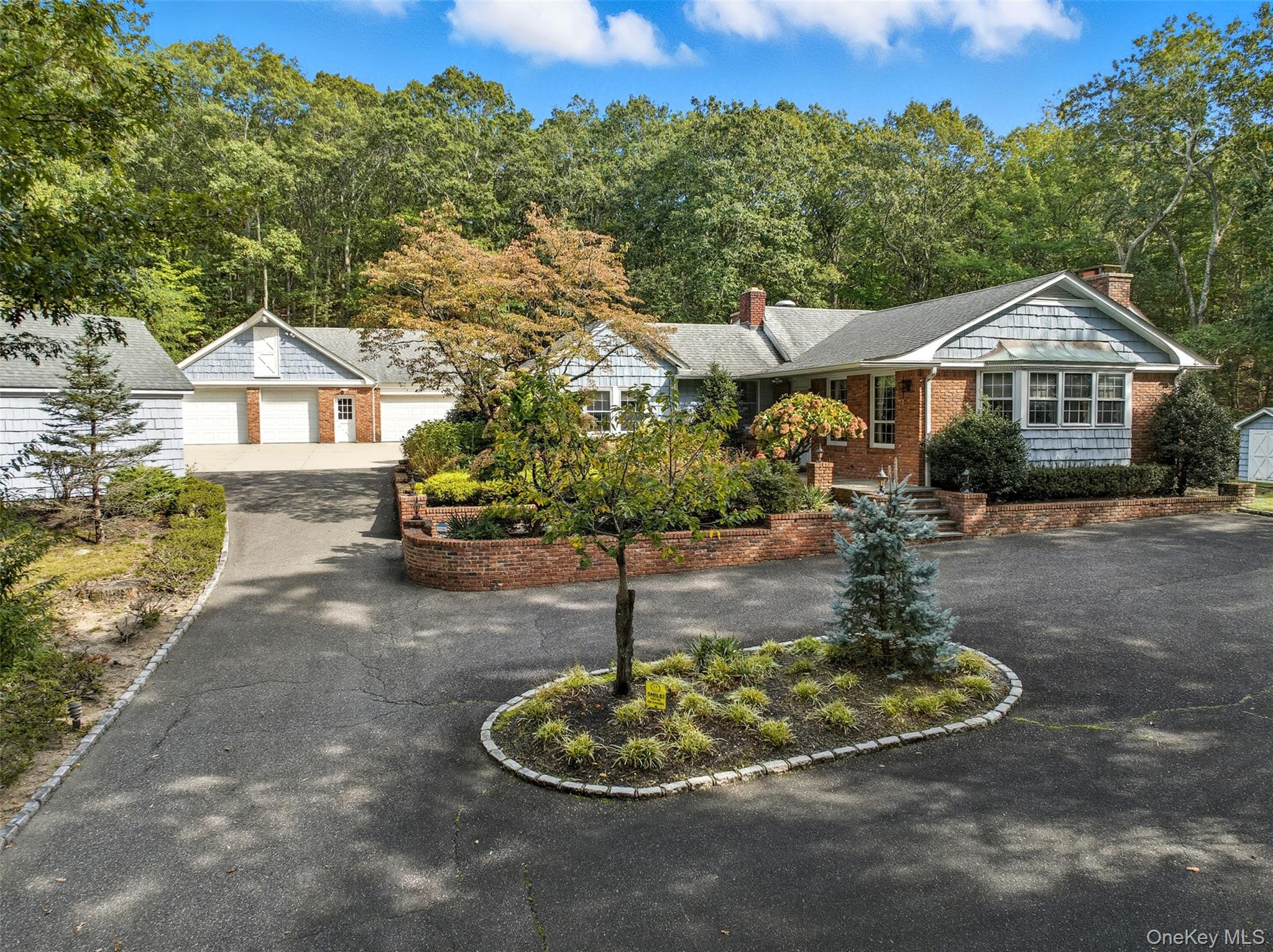 250 Manor Road, Huntington, NY 11743