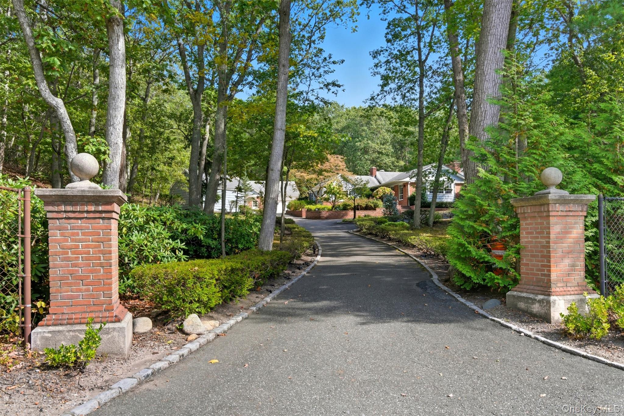 250 Manor Road, Huntington, NY 11743