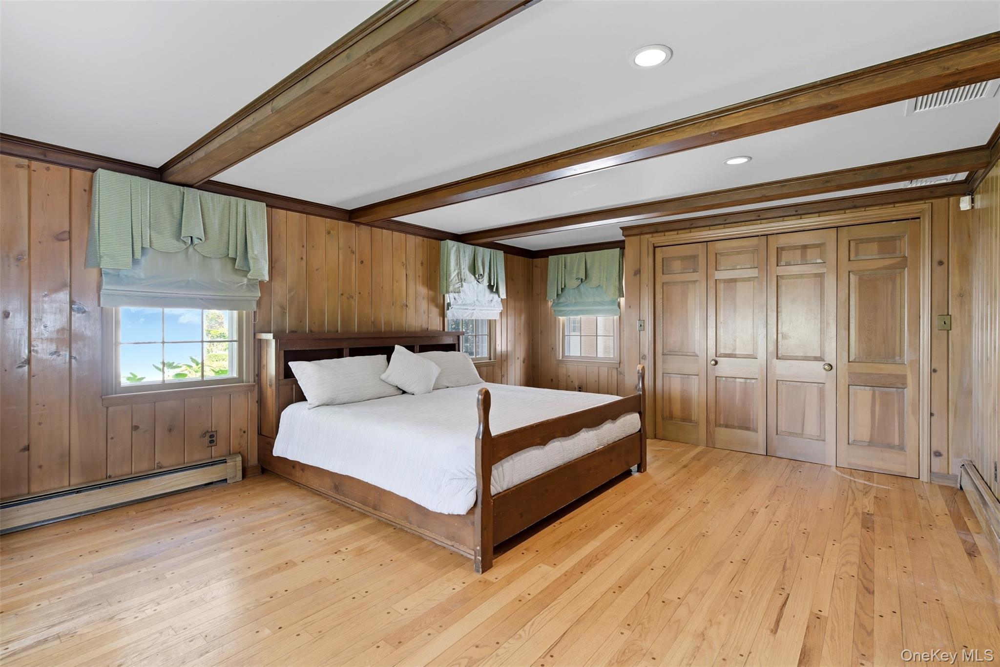 250 Manor Road, Huntington, NY 11743