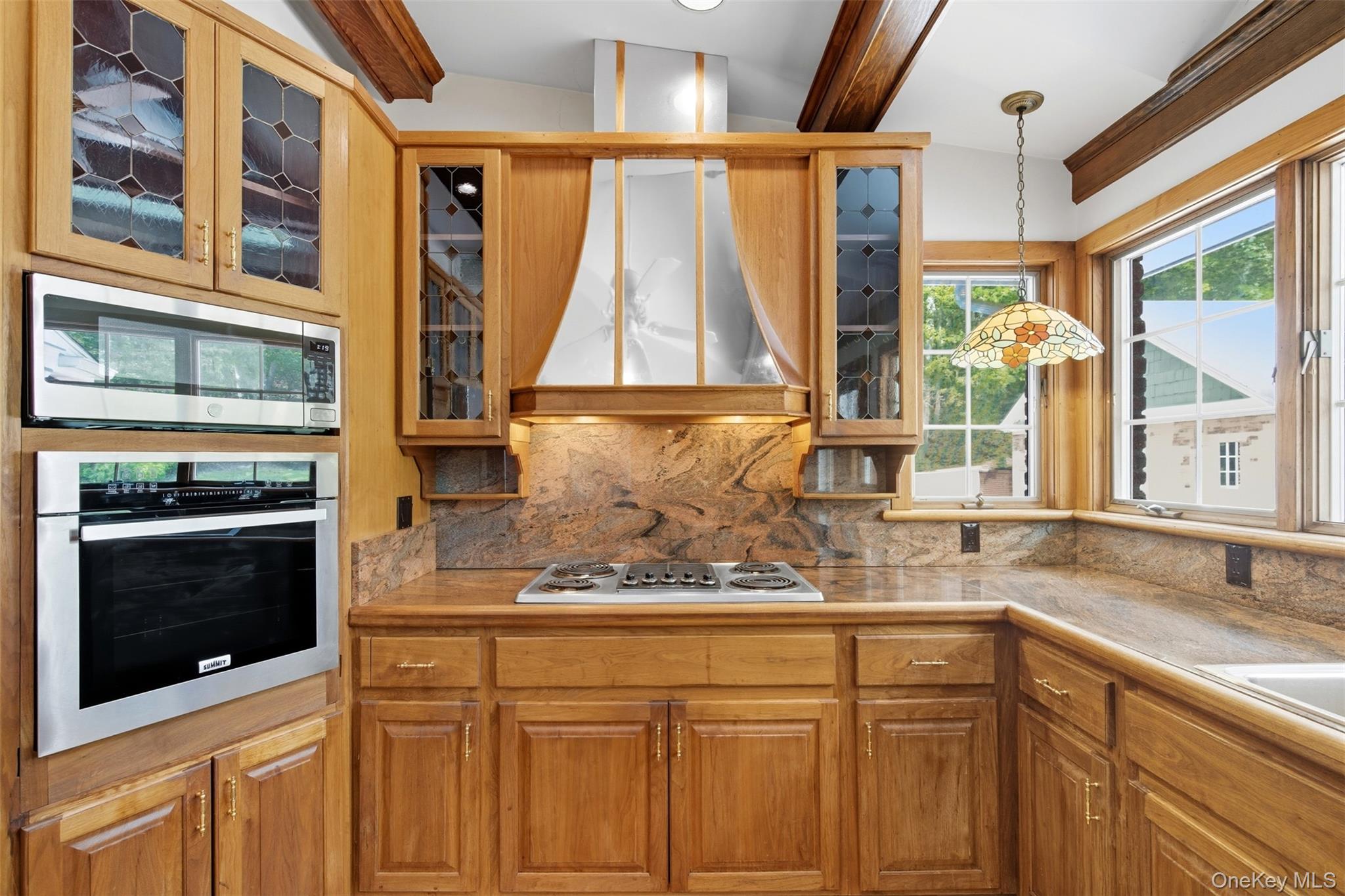 250 Manor Road, Huntington, NY 11743