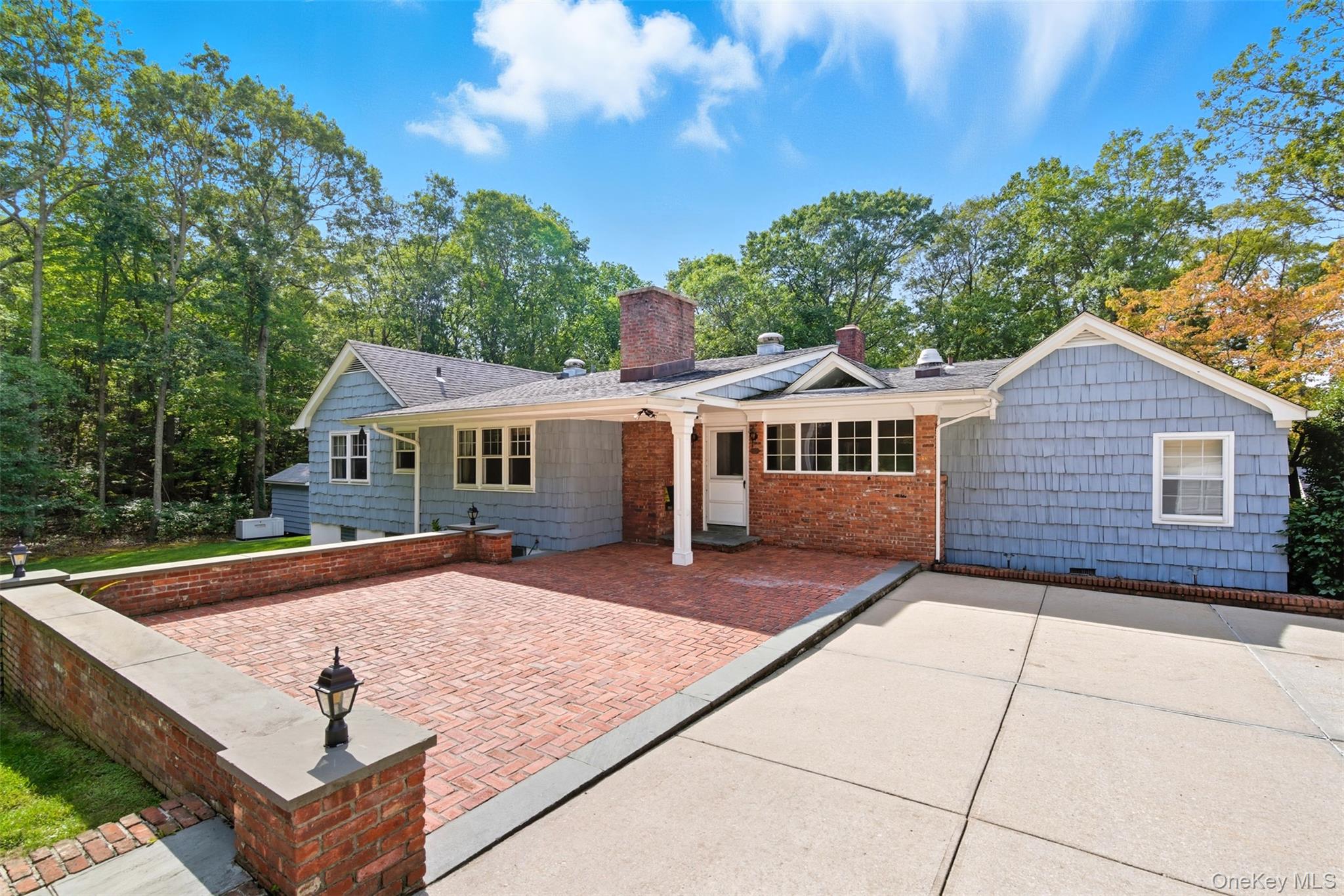 250 Manor Road, Huntington, NY 11743