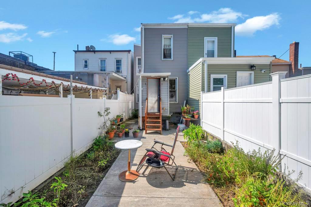 323 Barbey Street, Brooklyn, NY 11207