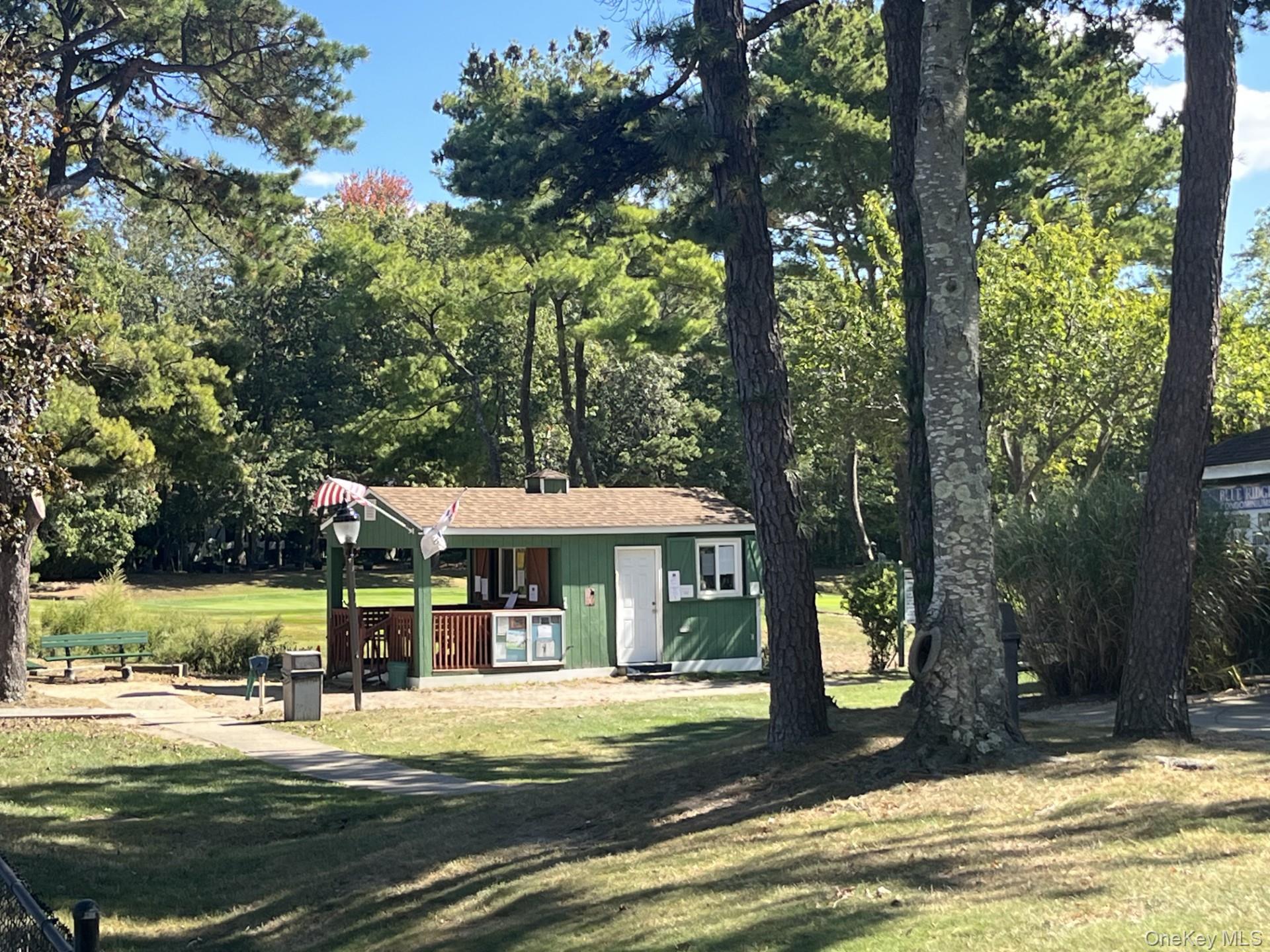 129 Golf Lane, Medford, NY 11763