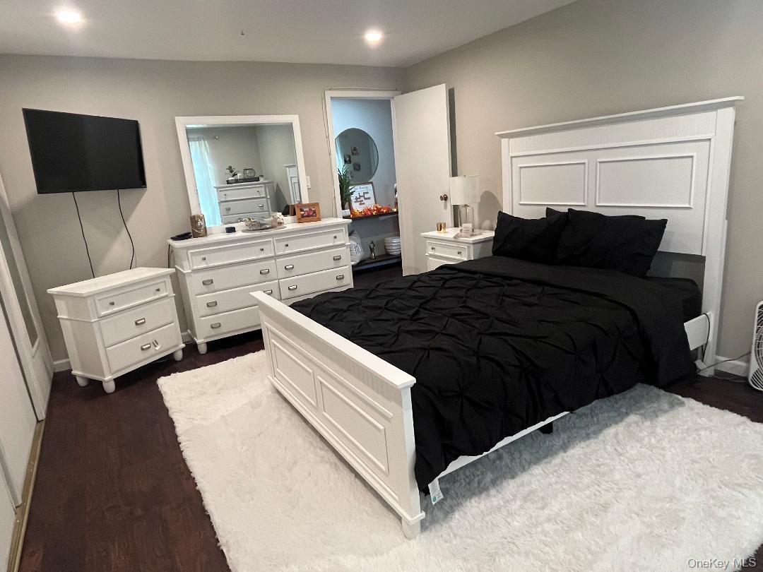 129 Golf Lane, Medford, NY 11763