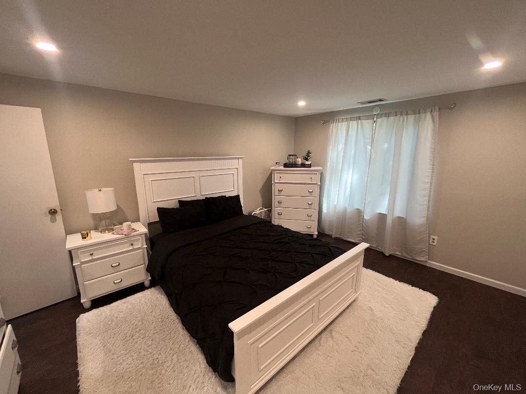 129 Golf Lane, Medford, NY 11763