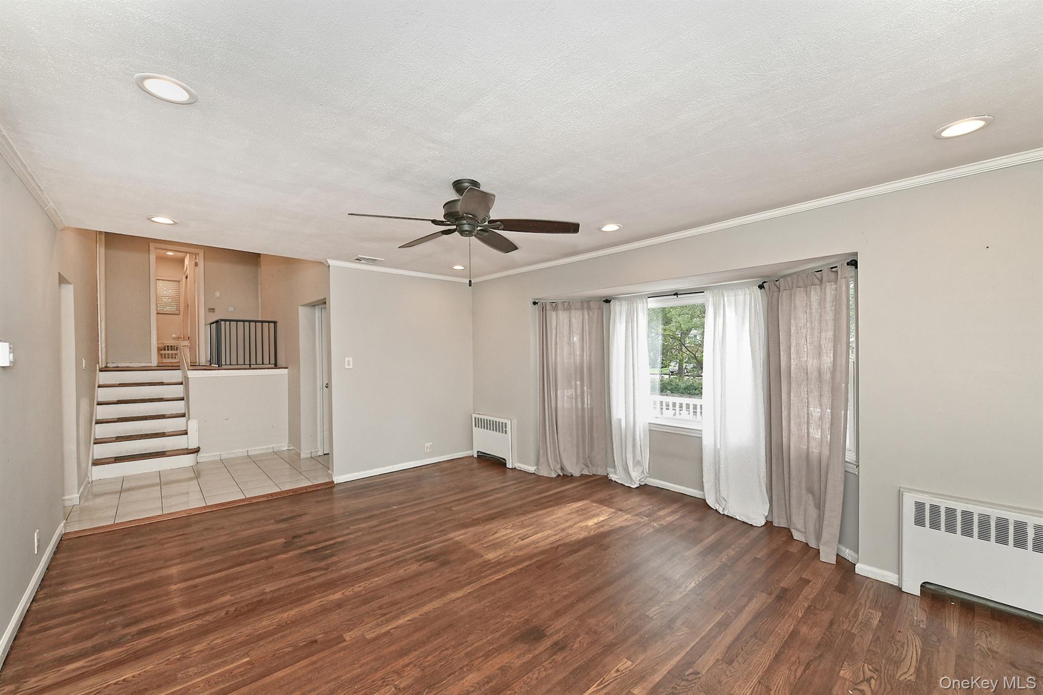 147 Brookside Drive, Valley Stream, NY 11581