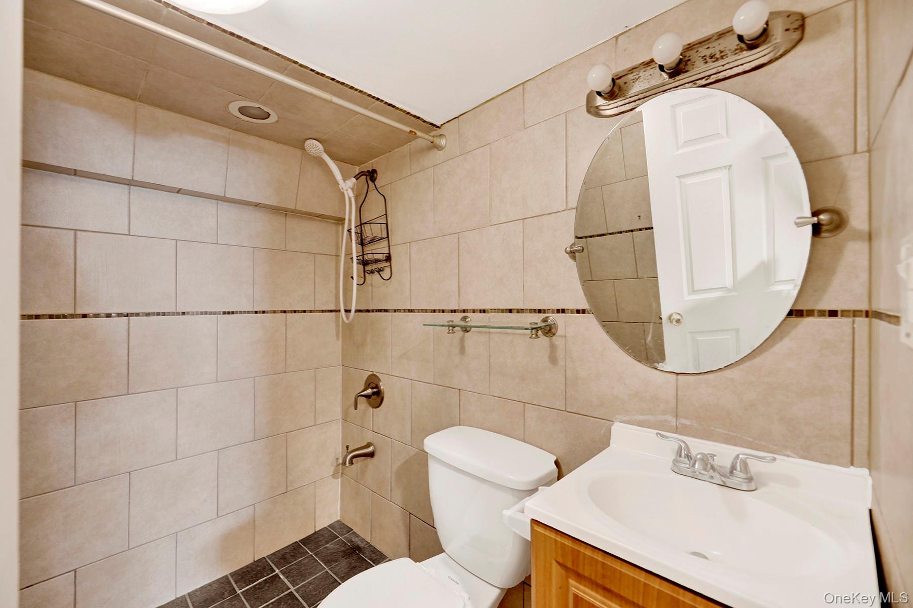 94 Woods Avenue, Roosevelt, NY 11575