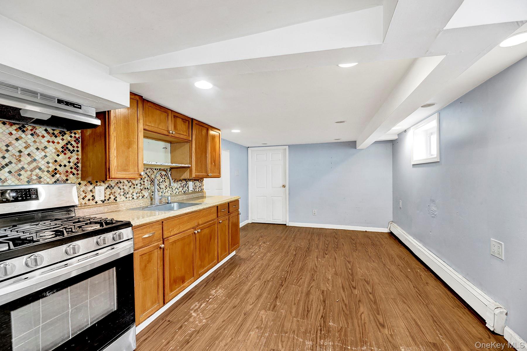 94 Woods Avenue, Roosevelt, NY 11575