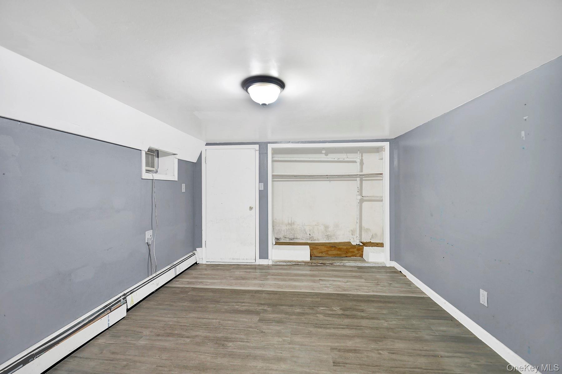 94 Woods Avenue, Roosevelt, NY 11575