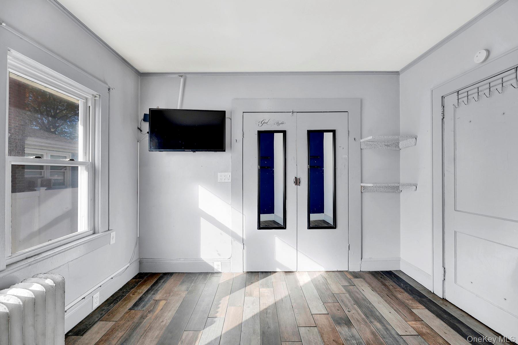 94 Woods Avenue, Roosevelt, NY 11575