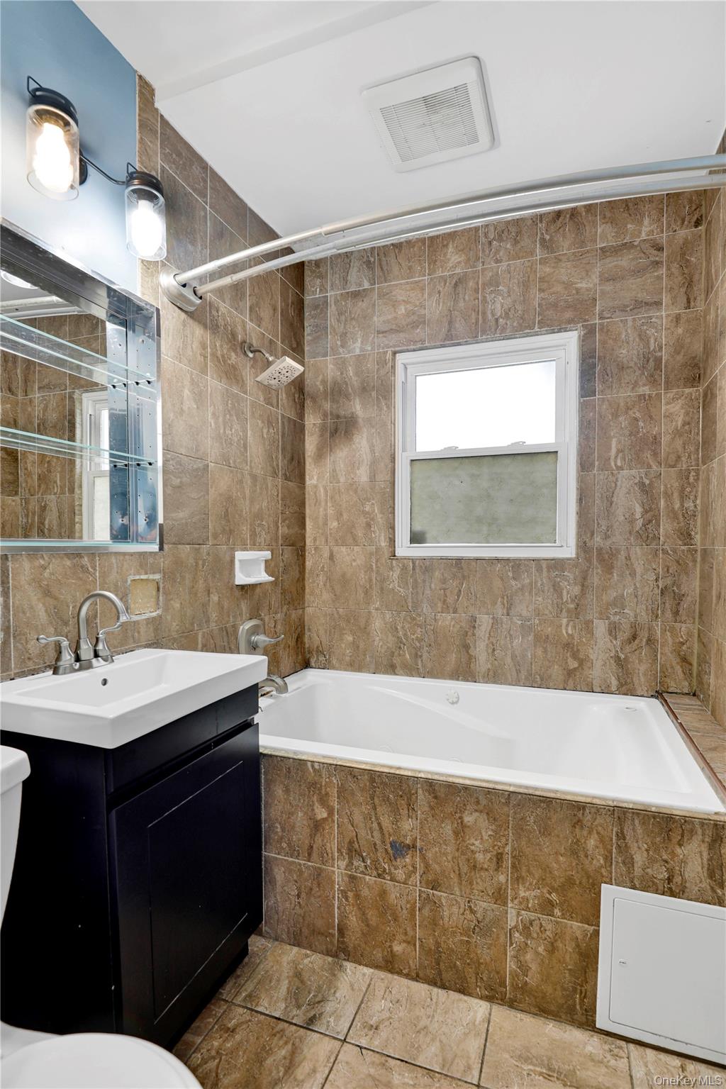 94 Woods Avenue, Roosevelt, NY 11575