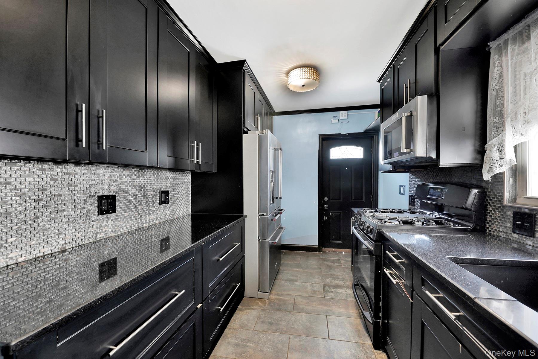 94 Woods Avenue, Roosevelt, NY 11575