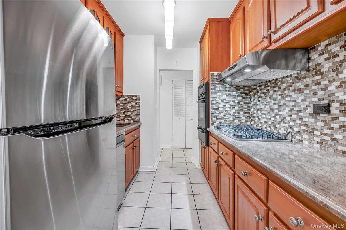 301 E 48th Street # 2C, New York (Manhattan), NY 10017