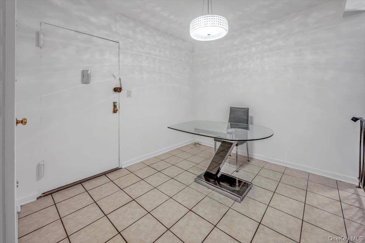 301 E 48th Street # 2C, New York (Manhattan), NY 10017